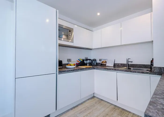 公寓 Beautiful 2 Bedroom *