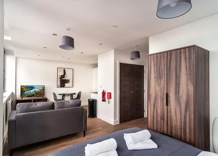 Stayzeni, Alexandra Rise Manchester