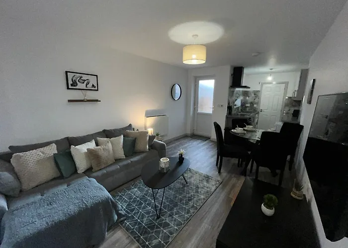 Modern Near Etihad Stadium & C O-op Live Daire Manchester