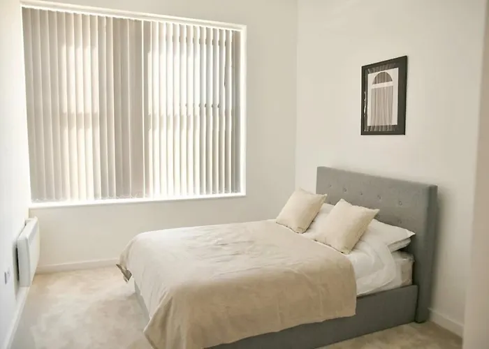 Spacious 1 Bed Near Etihad * 맨체스터