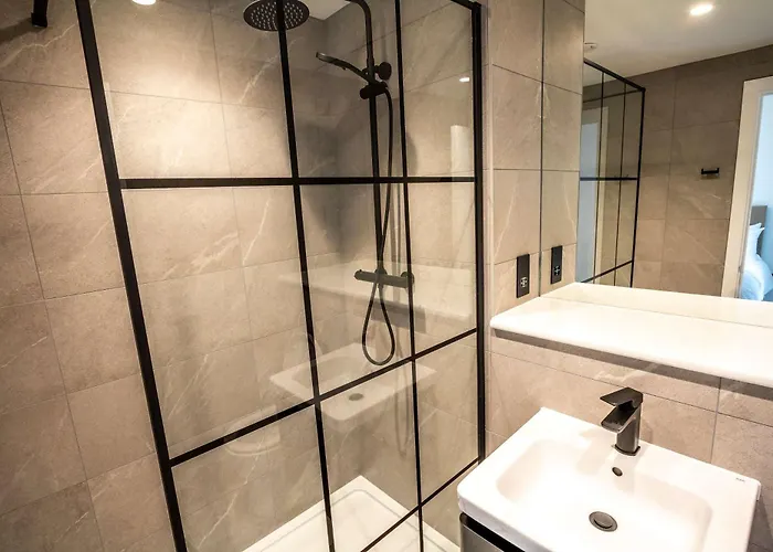 Fabulous 2 Bedroom In דירה מנצ'סטר