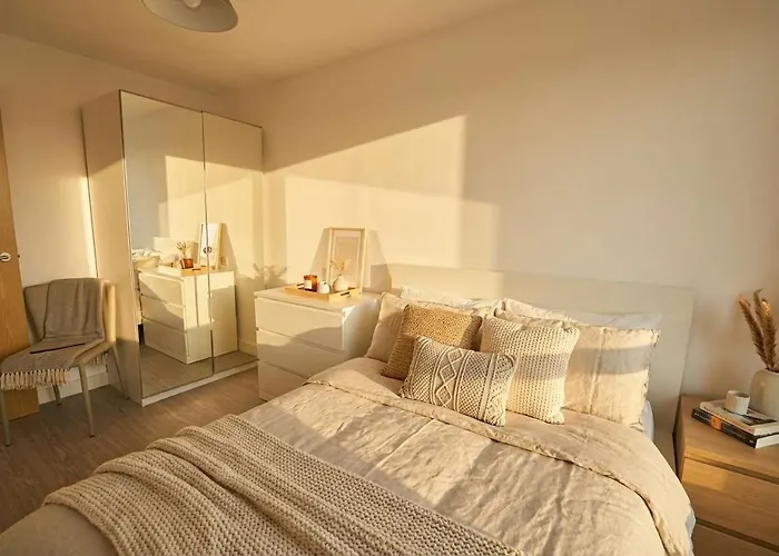 Apartment Modern 1 Bed With Views In *