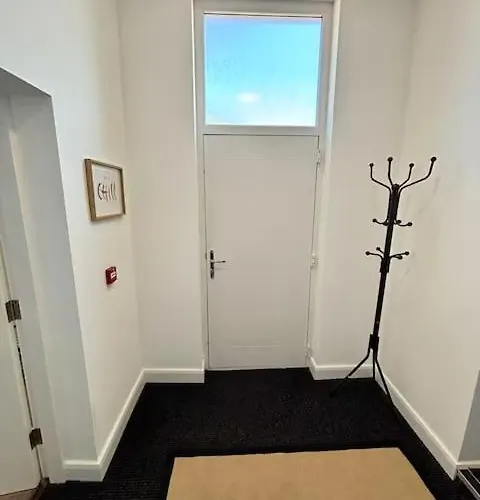 The Failsworth Collection - Stylish With Free Parking *