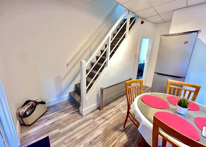 Lux Shared Flat With 2 Private Bedrooms And 2 Private En-suite Bathrooms * Μάντσεστερ