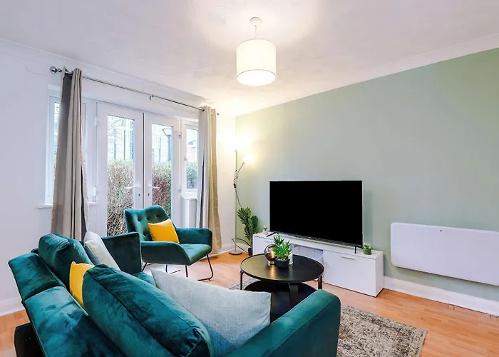 Comfy 1br In Salford, Kitchen, Wifi And Parking 아파트 *