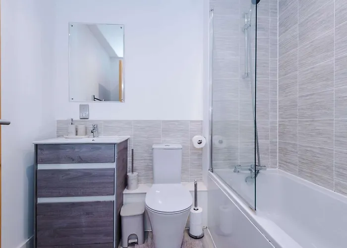 Beautiful 2 Bedroom Apartamento Mánchester