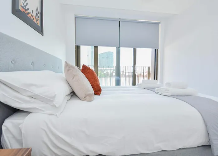 Contemporary 2 Bed * Manchester