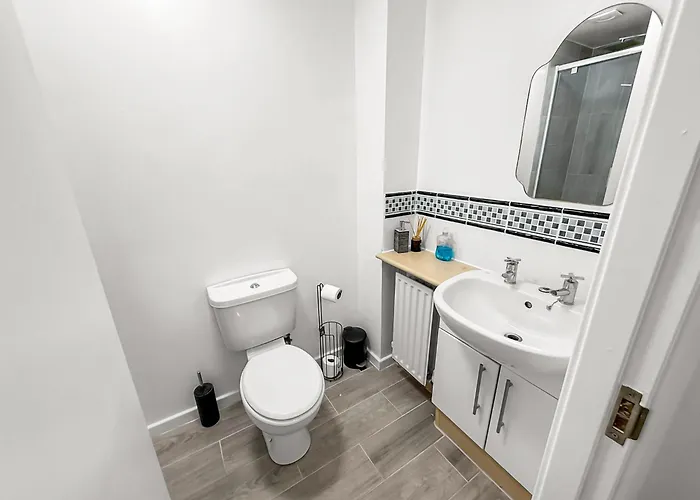 Lägenhet New Getaway House With 2 Free Parking *