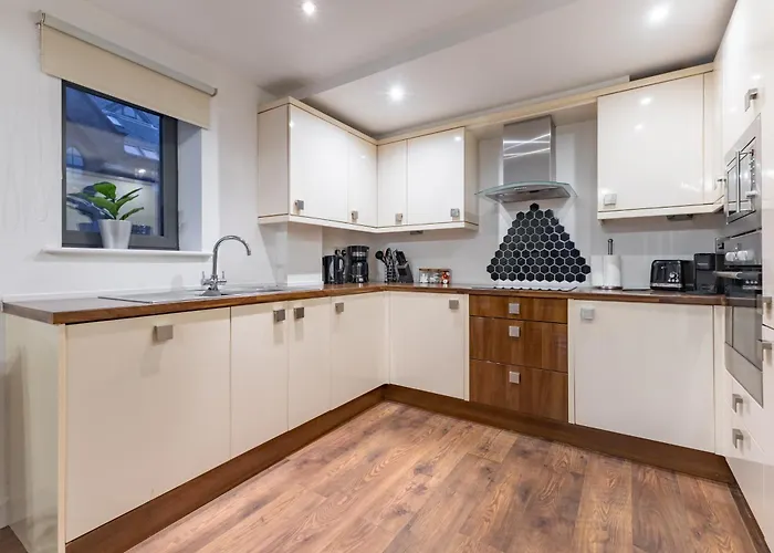 Bloom - Centre - Gated Parking 맨체스터