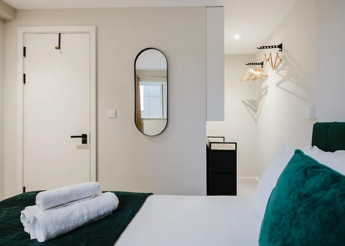 Daire 2 Bed Modern Flat, Castlefield, Citycentre, Parking, Self-checkin, Sleeps 4, Balcony, Wifi, Views