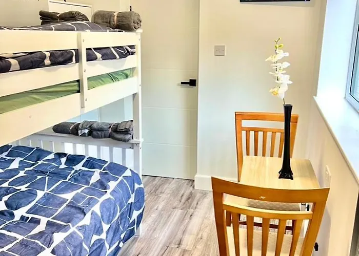 Lux Shared Flat With 2 Private Bedrooms And 2 Private En-suite Bathrooms