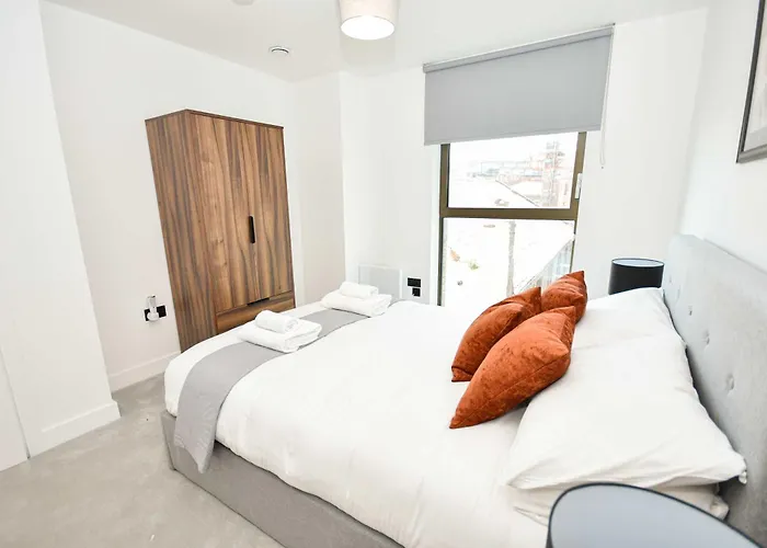 아파트 Contemporary 2 Bed *