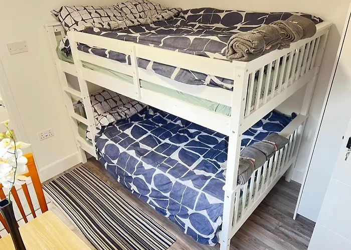 Lux Shared Flat With 2 Private Bedrooms And 2 Private En-suite Bathrooms * Manchester