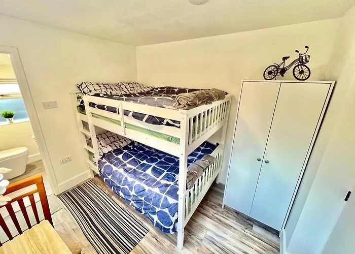 Lux Shared Flat With 2 Private Bedrooms And 2 Private En-suite Bathrooms