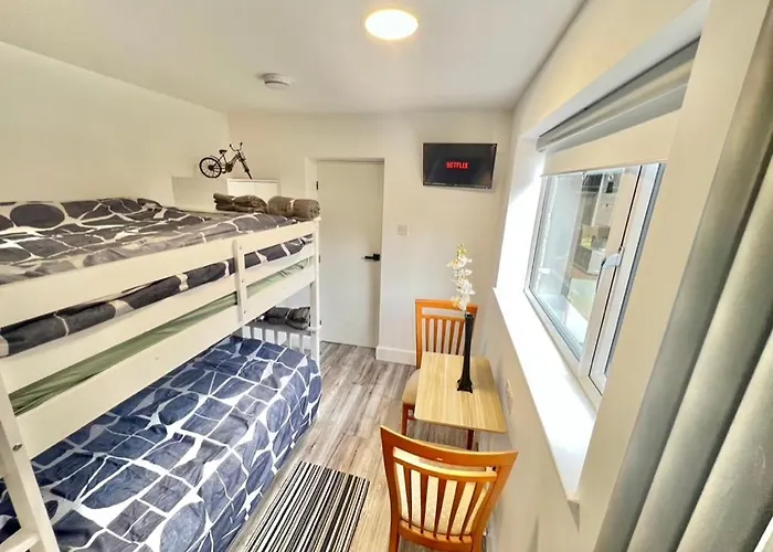 Lux Shared Flat With 2 Private Bedrooms And 2 Private En-suite Bathrooms Διαμέρισμα *