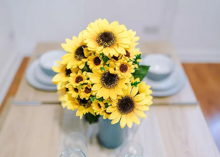 아파트 Comfy 1br In Salford, Kitchen, Wifi And Parking *