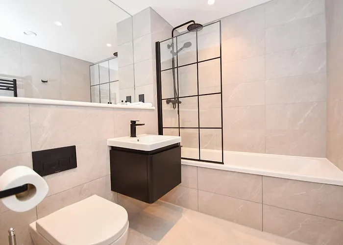 Contemporary 2 Bed *