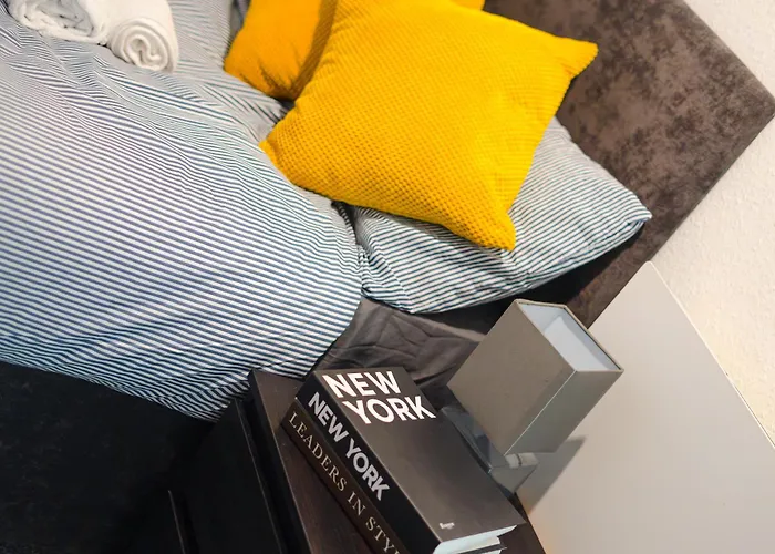 شقة Modern 3-bedroom Near Centre *