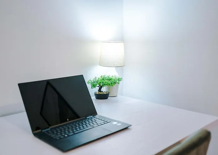 Comfy 1br In Salford, Kitchen, Wifi And Parking 맨체스터