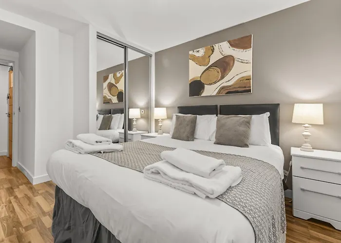 Bloom - Centre - Gated Parking *