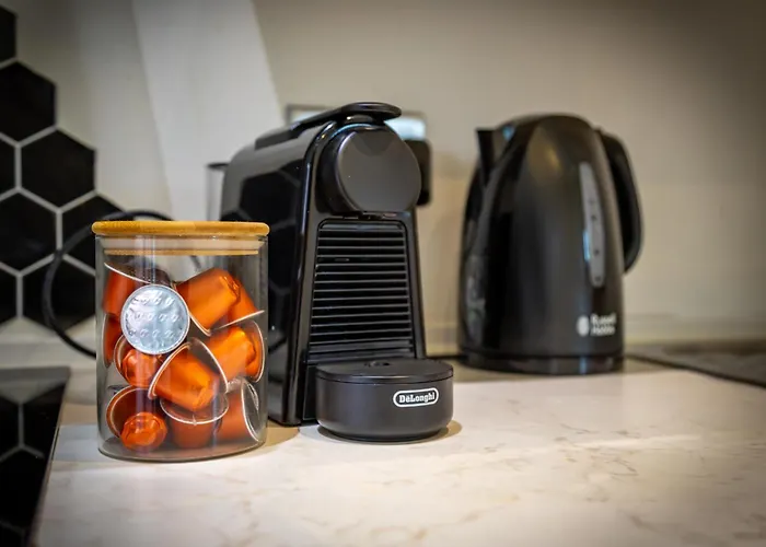 Bloom - Centre - Gated Parking Daire *