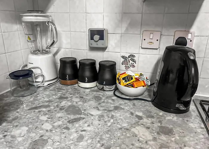 New Getaway - Free Gated Parking With Fob شقة *