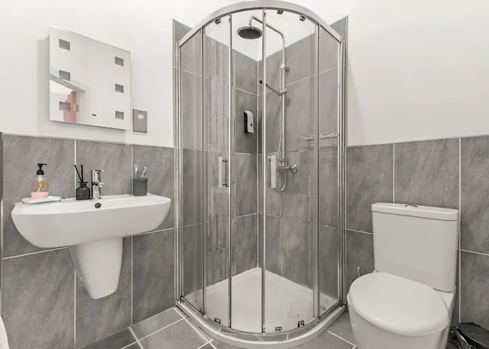 Bloom - Centre - Gated Parking Daire *