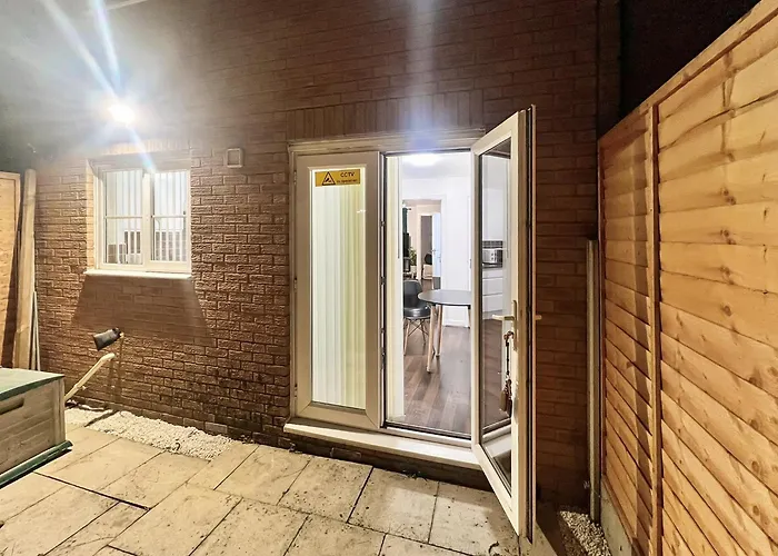 Appartement New Getaway House With 2 Free Parking