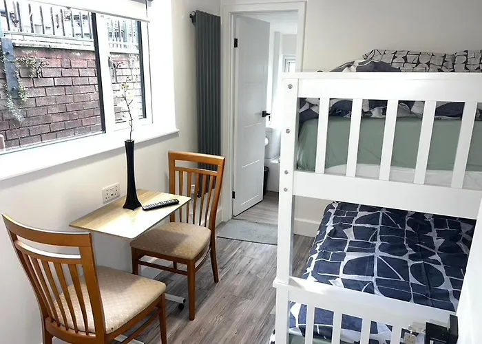 Apartamento Lux Shared Flat With 2 Private Bedrooms And 2 Private En-suite Bathrooms *