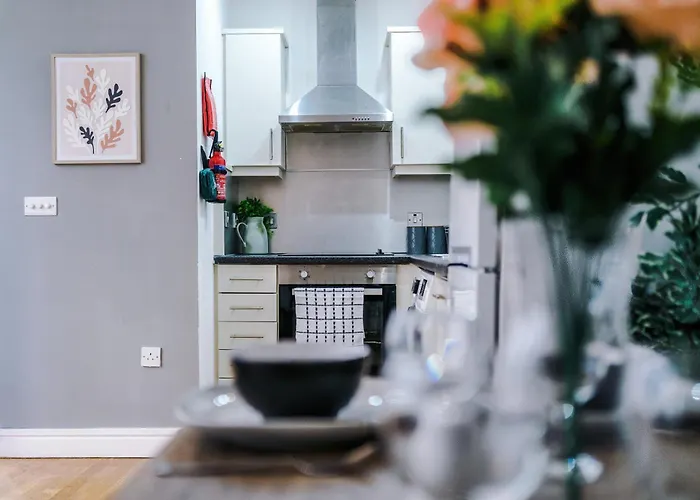 דירה 2br Flat In Northern Quarter, Kitchen, Parking, Wifi