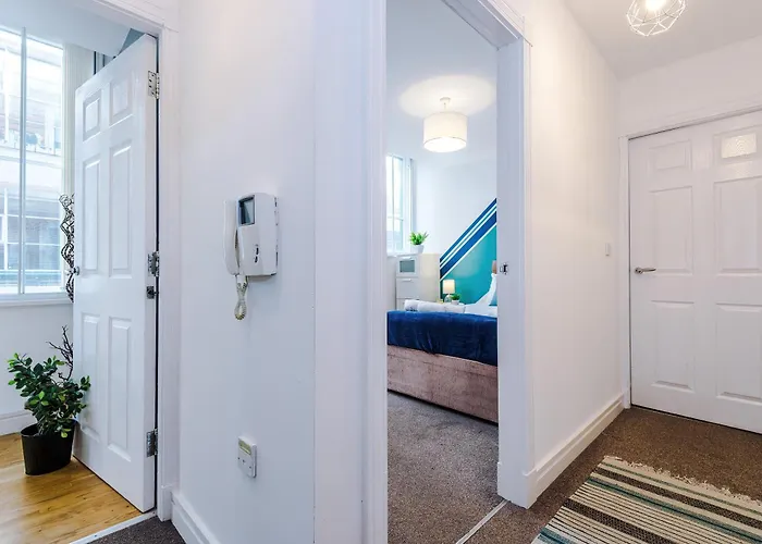 2br Flat In Northern Quarter, Kitchen, Parking, Wifi