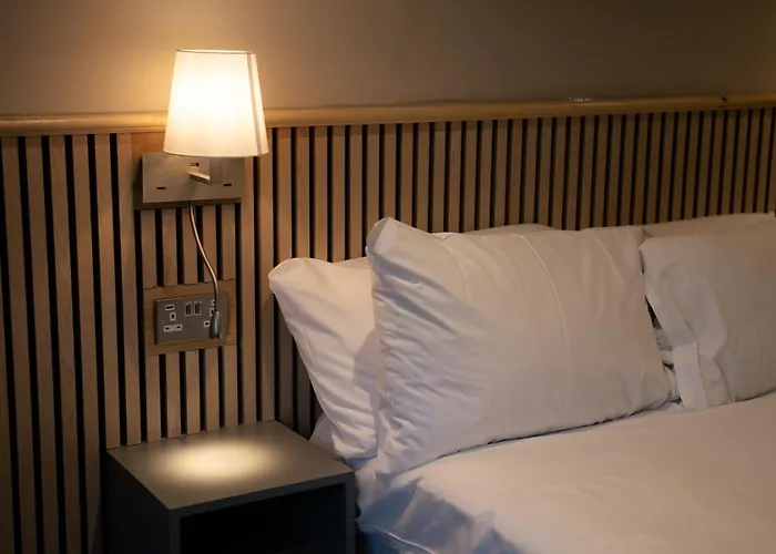 Lower Turks Head 여관 맨체스터