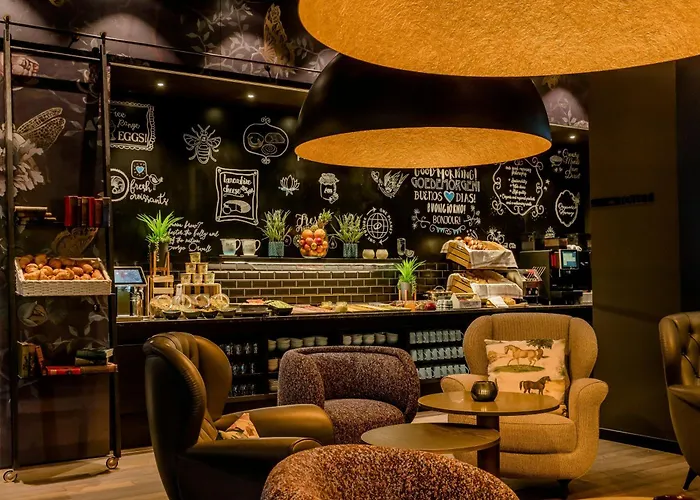 One Manchester-st. Peter's Square 3*