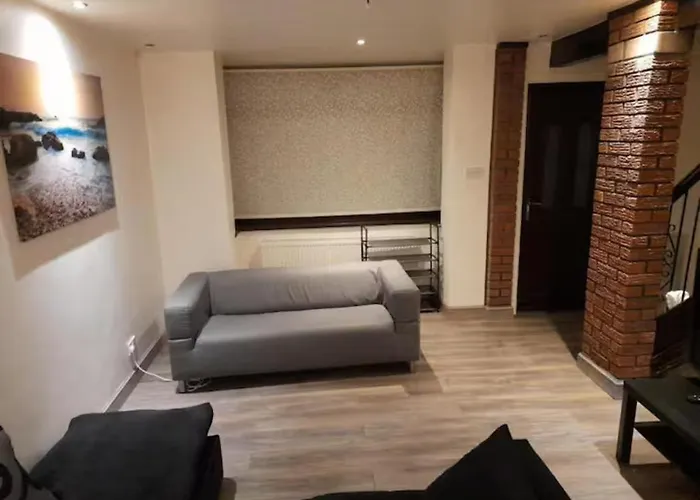 Central Manchester Family-Friendly Home With Free Parking And Workspace * Mánchester