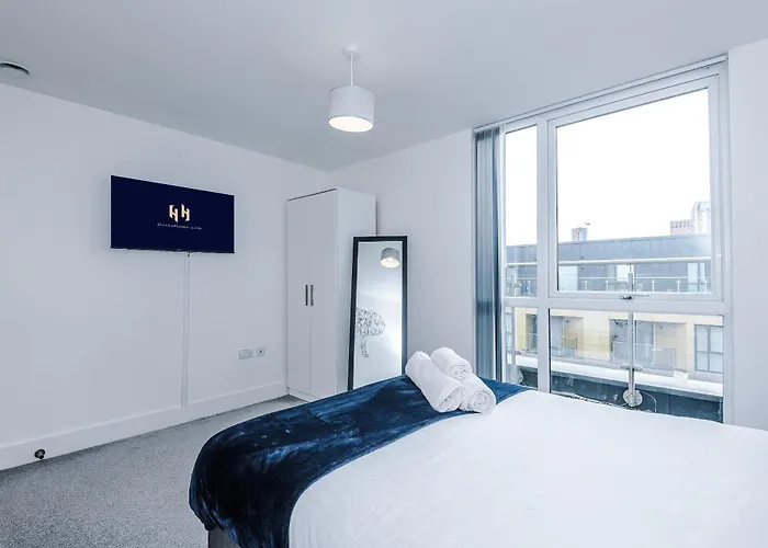 Appartamento 2 Bedroom Penthouse With Balcony By Host A