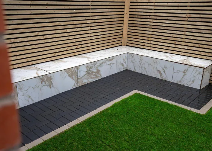 Villa Luxury 6 Bed Near Centre With Cinema & Games 5 Bathrooms Mánchester