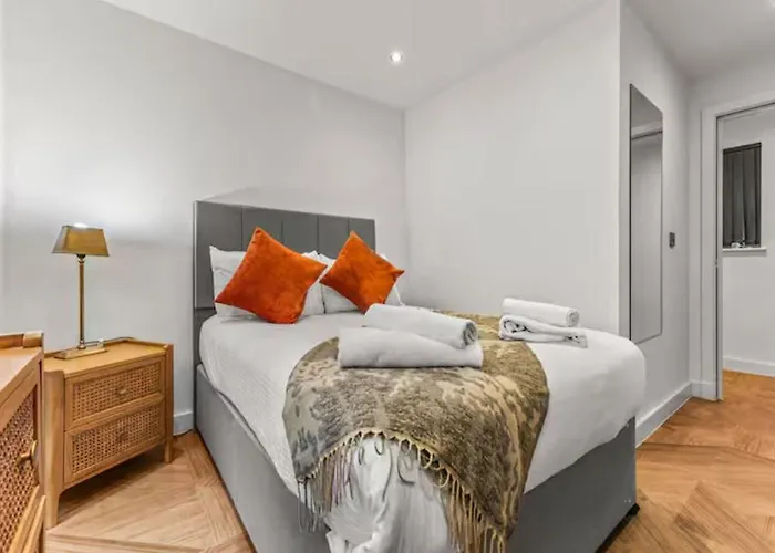 Stunning Split Floor Flat By Victoria - Pass The Keys 맨체스터