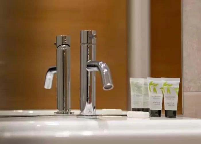 Luxury 7 Mins Walk To Salford - Pass The Keys * Manchester