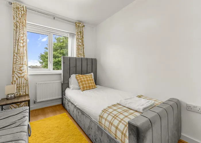 New Modern Townhouse Free Parking * Manchester