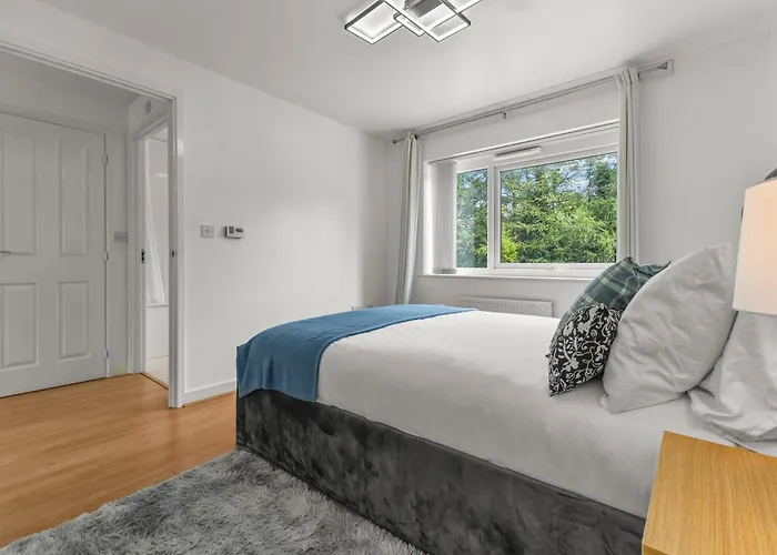 New Modern Townhouse Free Parking * Manchester