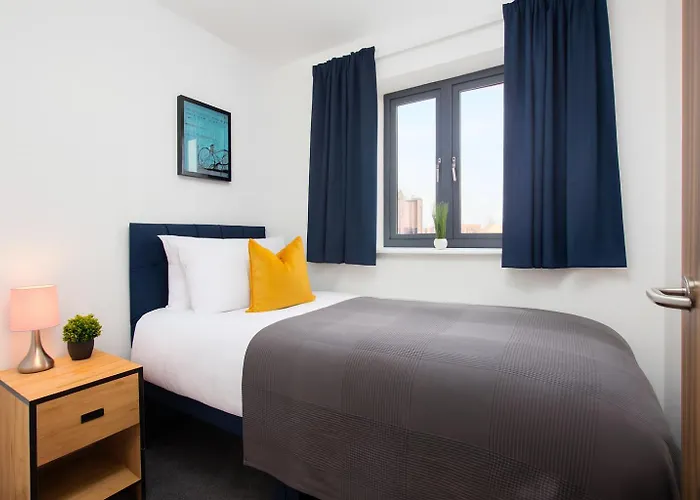 아파트 Huge Modern 5br - Perfect For Long Stays! 맨체스터