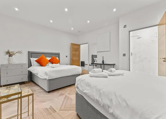 Cosy Retreat - Steps From Spinningfields - Pass The Keys Apartment