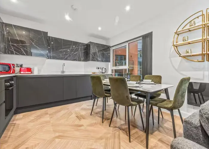 דירה Stunning Split Floor Flat By Victoria - Pass The Keys מנצ'סטר