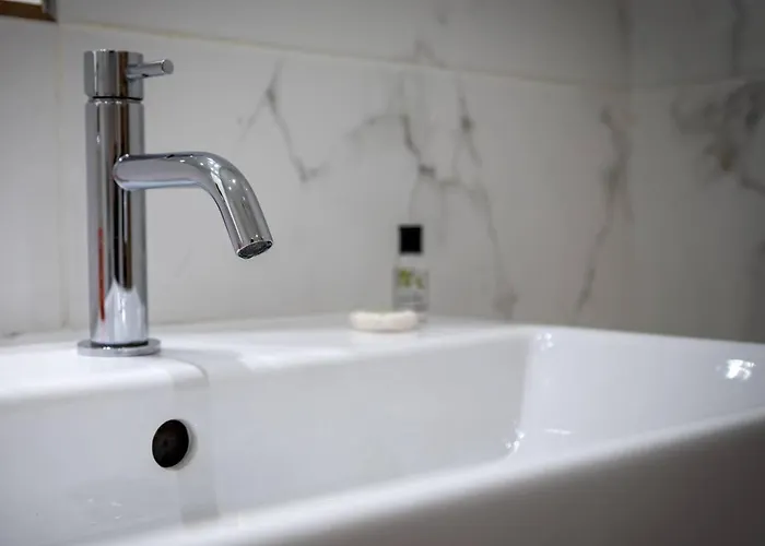 Penthouse Perfect For Couples - By Ao Arena - Pass The Keys Lägenhet *