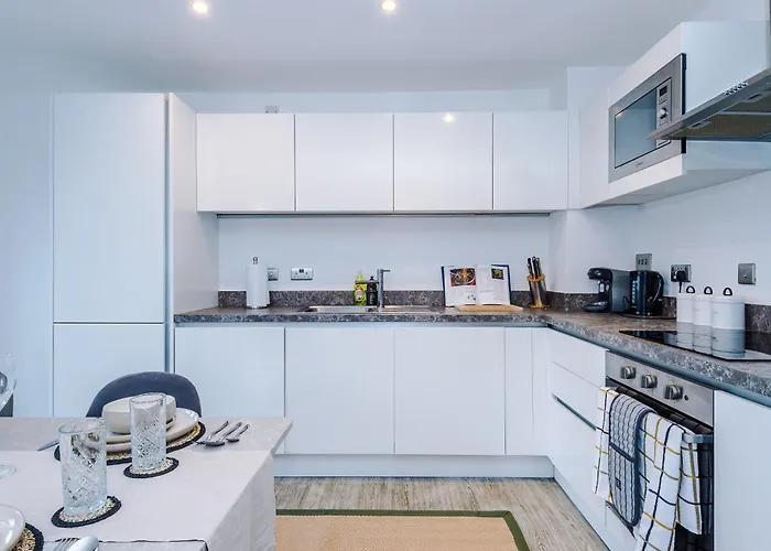 Διαμέρισμα Modern 2 Bed With Balcony By Host A Μάντσεστερ