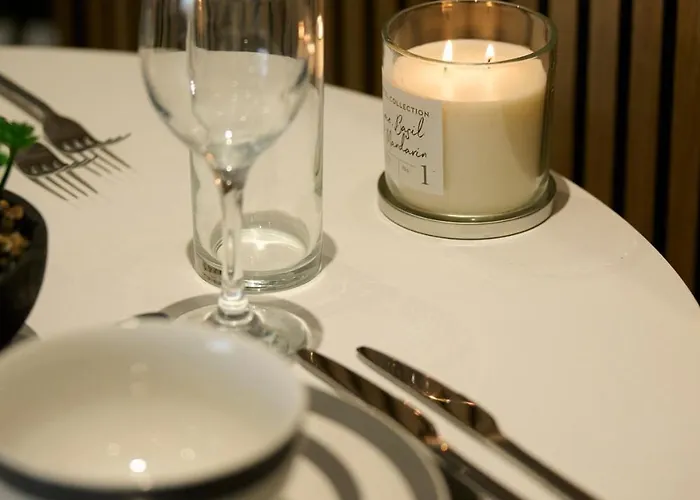 Daire Comfort 2br By Eason Short Lets Denton