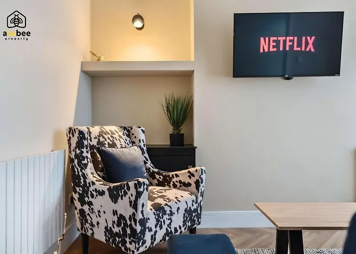 度假居 2 Bed Near Etihad & Centre On A Quiet Street With Free Parking 曼彻斯特