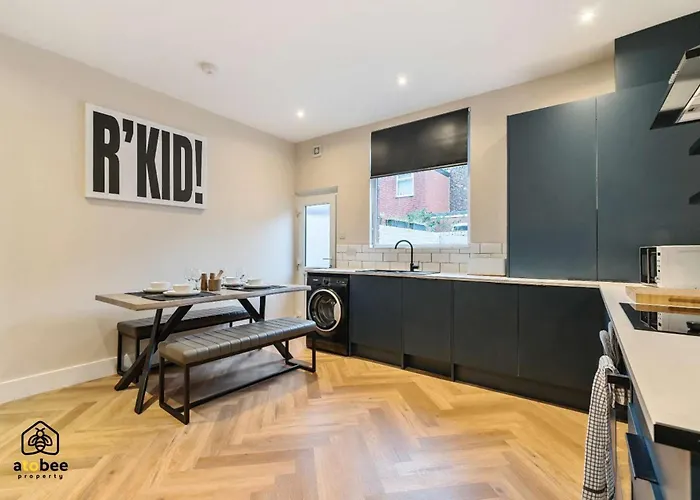 度假居 2 Bed Near Etihad & Centre On A Quiet Street With Free Parking *