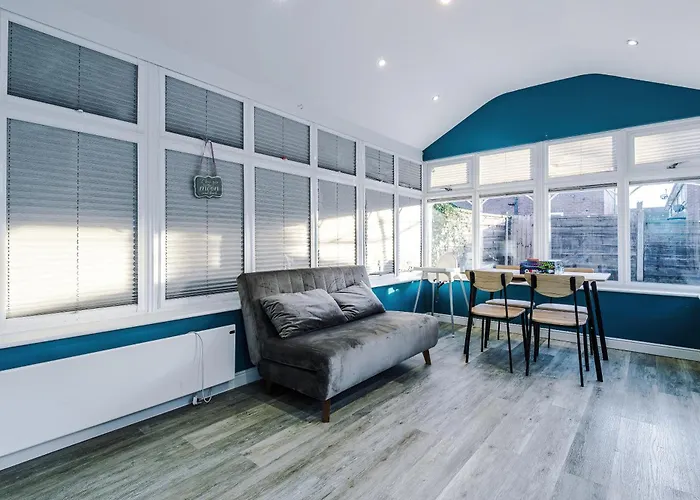 3br By Kammili With Free Parking & Fast Access Hébergement de vacances Manchester