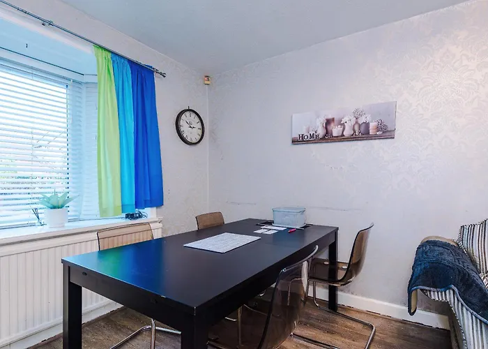 3br By Kammili With Free Parking & Fast Access מנצ'סטר